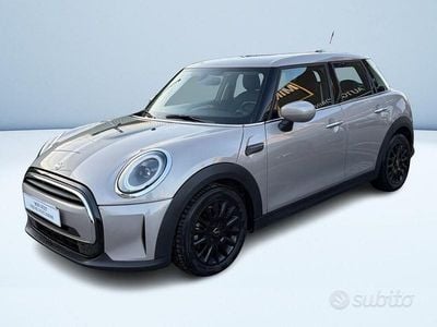 Usata Mini Cooper 135 CV (99 kW) 2022 Grigio Utilitaria