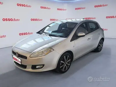 Usado Fiat Bravo Dynamic 150 CV (110 kW) 2008 Gris Utilitario
