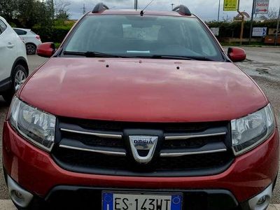 Usata Dacia Sandero Prestige 90 CV (66 kW) 2013 Berlina
