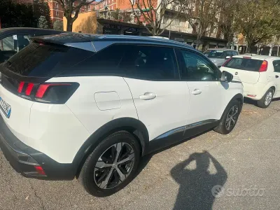 Usata Peugeot 3008 GT-line 120 CV (88 kW) 2017 Grigio SUV