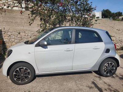 Bianco Usata 2015 Smart ForFour Passion Utilitaria | 6499 € (Ottimo prezzo)