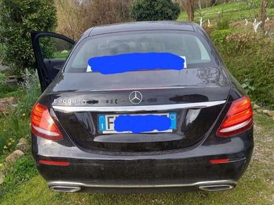 Mercedes E200