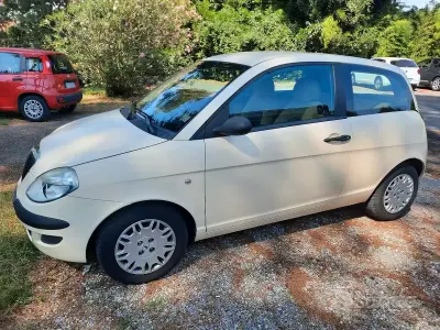 Usata Lancia Ypsilon 60 CV (44 kW) 2005 Utilitaria