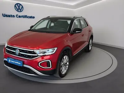 Usata VW T-Roc Style 116 CV (85 kW) 2023 King reds metalizzato/tetto ne SUV