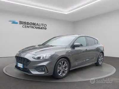 Usata Ford Focus ST-Line 125 CV (91 kW) 2021 Grigio Berlina