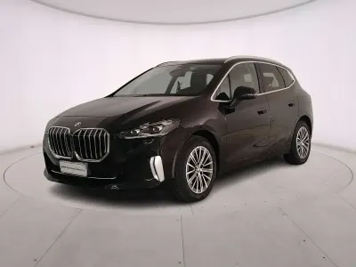 Usata BMW 218 Active Tourer Luxury Line 150 CV (110 kW) 2022 Black sapphire Monovolume