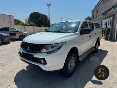 Usata Mitsubishi L200