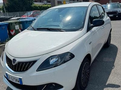 Usata Lancia Ypsilon 2024 Bianco Utilitaria
