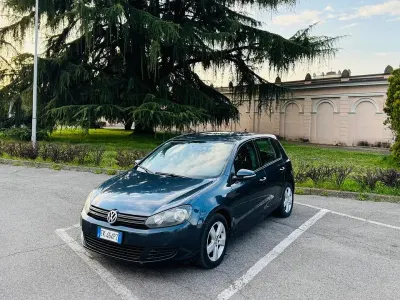 Usata VW Golf VI Highline 105 CV (77 kW) 2010 Nero Utilitaria