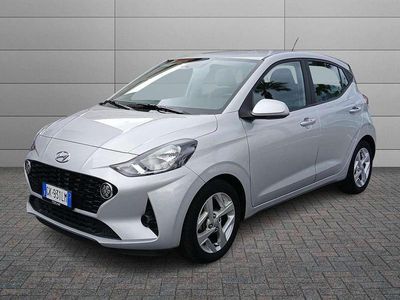 Usata Hyundai i10 Prime 67 CV (49 kW) 2022 Argento Utilitaria