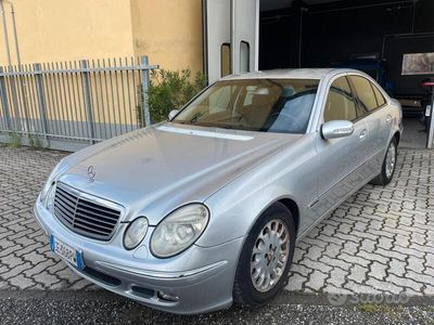 Mercedes E220