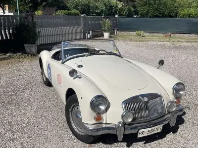Usata MG 1600 107 CV (78 kW) 1960 Bianco Cabrio