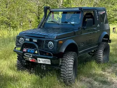 Begagnad Suzuki Samurai 45 HK (33 kW) 1990 Svart SUV