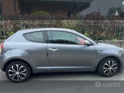 Usata Alfa Romeo MiTo 90 CV (66 kW) 2011 Grigio Utilitaria