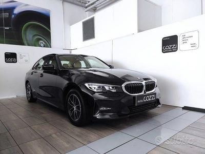 Nero Usata 2021 BMW 318 Advantage Berlina | 28.400 € (Cara)