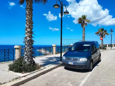 Usata VW Caddy Life 105 CV (77 kW) 2007 Grigio Monovolume