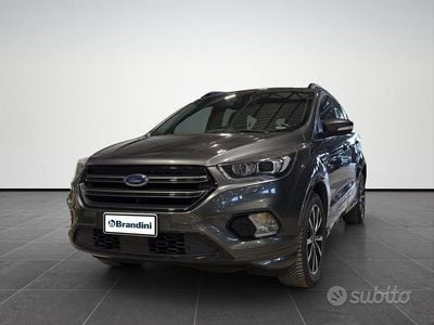 Usata Ford Kuga ST-Line 120 CV (88 kW) 2019 Grigio antracite SUV