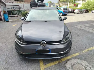 Usata VW Golf VII Comfortline 116 CV (85 kW) 2019 Grigio Berlina