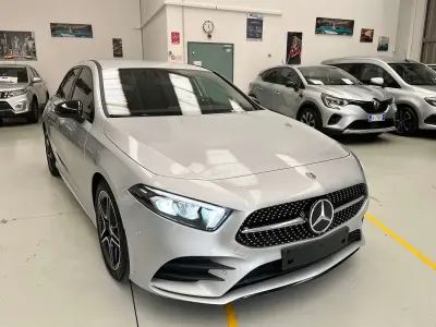Usata Mercedes A180 Premium 116 CV (85 kW) 2022 Berlina