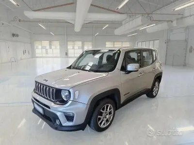 Begagnad Jeep Renegade Longitude 130 HK (95 kW) 2021 Grå SUV