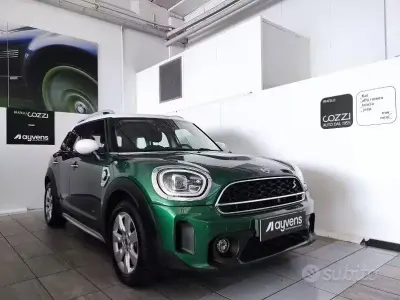 Usata Mini Countryman 125 CV (91 kW) 2020 Verde SUV