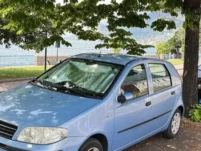 Usata Fiat Punto Dynamic 80 CV (58 kW) 2006 Utilitaria
