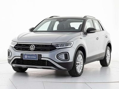 Usado VW T-Roc Life 116 CV (85 kW) 2025 Plateado SUV