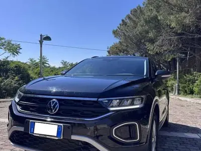 Usata VW T-Roc Style 150 CV (110 kW) 2022 Nero SUV