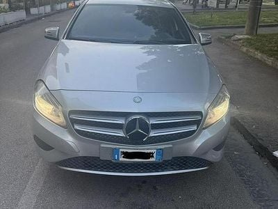 Occasion Mercedes A180 109 ch (80 kW) 2016 Gris Berline