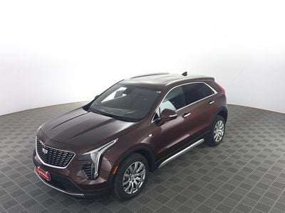 Usata Cadillac XT4 174 CV (127 kW) 2022 Rosewood red SUV