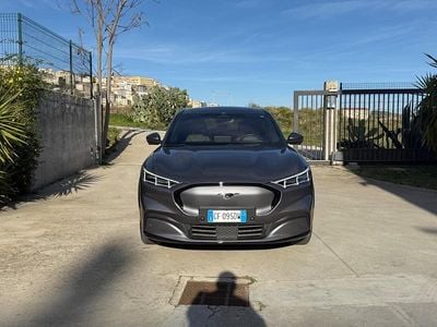 Usata Ford Mustang Mach-E Extended Range 258 kW (351 CV) 2021 Grigio SUV