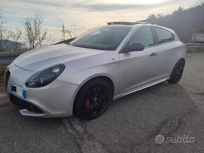 Usata Alfa Romeo Giulietta Quadrifoglio Verde 235 CV (172 kW) 2010 Utilitaria