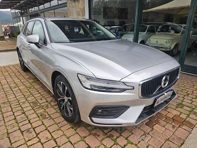 Usata Volvo V60 Business Edition 2020 Grigio Station wagon