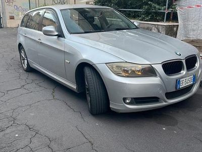 Grigio Usata 2011 BMW 320 Station wagon | 4500 € (Buon prezzo)