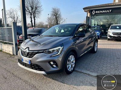 Usata Renault Captur Intens 159 CV (116 kW) 2021 Grigio scuro SUV