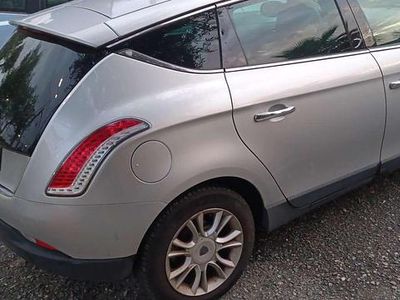 Usata Lancia Delta 120 CV (88 kW) 2010 Utilitaria