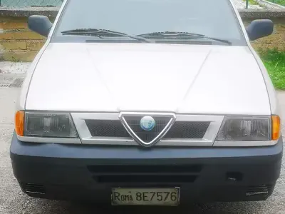 Usata Alfa Romeo 33 88 CV (64 kW) 1992 Grigio Berlina