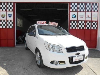 Usata Chevrolet Aveo 81 CV (59 kW) 2009 Bianco Berlina
