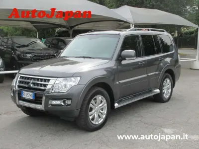 Usata Mitsubishi Pajero Instyle 190 CV (139 kW) 2016 Antracite SUV