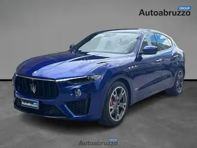 Käytetty Maserati Levante 250 HP (183 kW) 2019 Sininen Katumaasturi