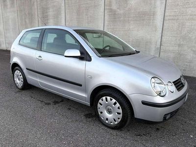Usata VW Polo 64 CV (47 kW) 2002 Argento Berlina