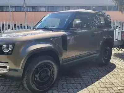Usata Land Rover Defender 249 CV (183 kW) 2021 SUV