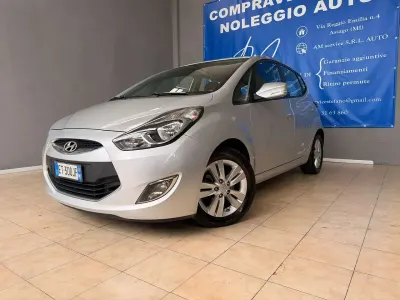 Usata Hyundai ix20 Style 90 CV (66 kW) 2014 Argento Utilitaria