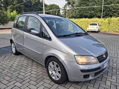 Usata Fiat Idea Dynamic 101 CV (74 kW) 2005 Argento Monovolume