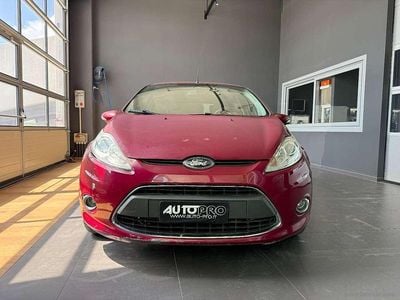 Usata Ford Fiesta Titanium 97 CV (71 kW) 2011 Rosso Berlina
