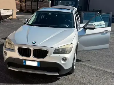 Usata BMW X1 177 CV (130 kW) 2011 Grigio SUV