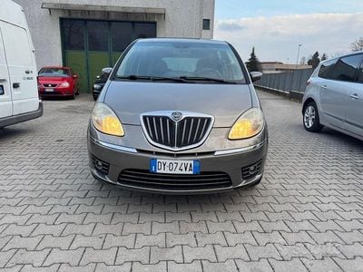 Usata Lancia Musa 77 CV (56 kW) 2009 Marrone Monovolume