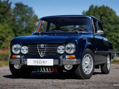 Usata Alfa Romeo Giulia Super 130 CV (95 kW) 1973 Blu Berlina