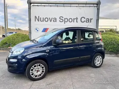Usata Fiat Panda Lounge 69 CV (50 kW) 2019 Blu Utilitaria