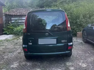 Usata Toyota Yaris Verso